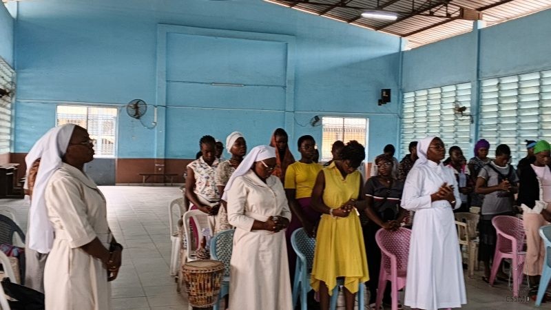 CAMPAGNE VOCATIONNELLE CHEZ LES SOEURS SERVANTES DE MARIE DE DOUALA